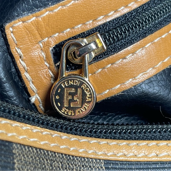 Fendi purse - Picture 7 of 8